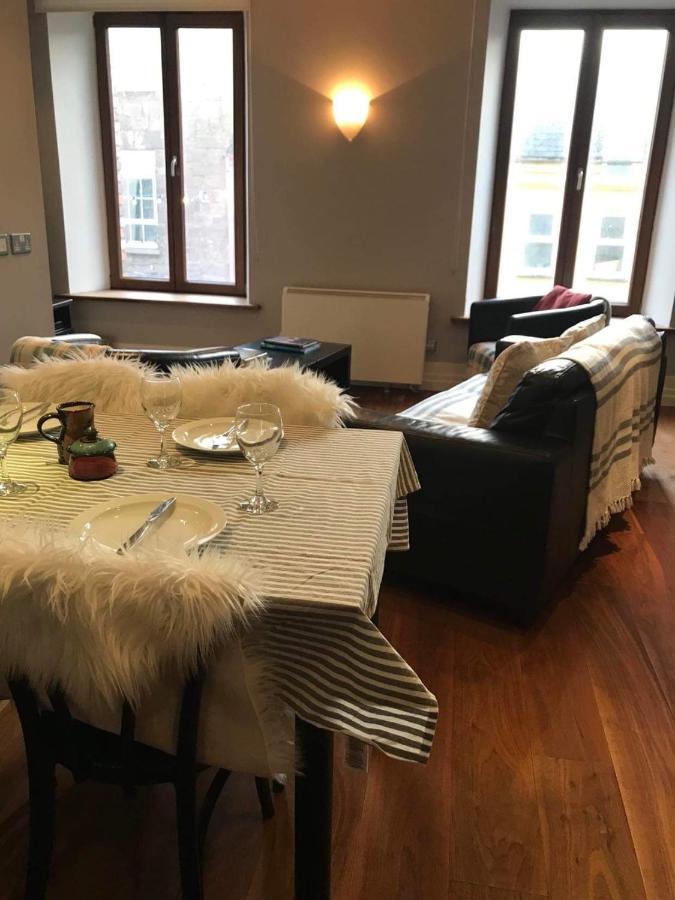 Centre Of Dingle Town - Luxury Holiday Apartment Exterior photo